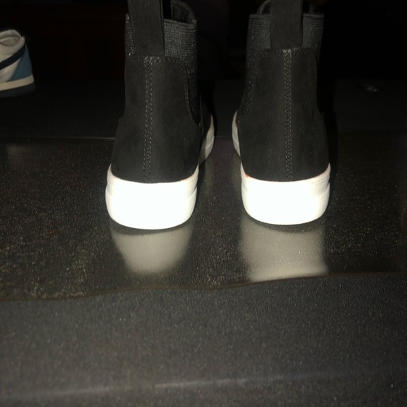 Cushionaire Ramona Sneaker Bootie 7.5 - Picture 6 of 7